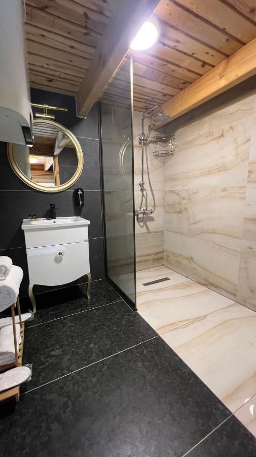 Heaven Vip Wooden Palace Bed & Breakfast Ardesen Bagian luar foto